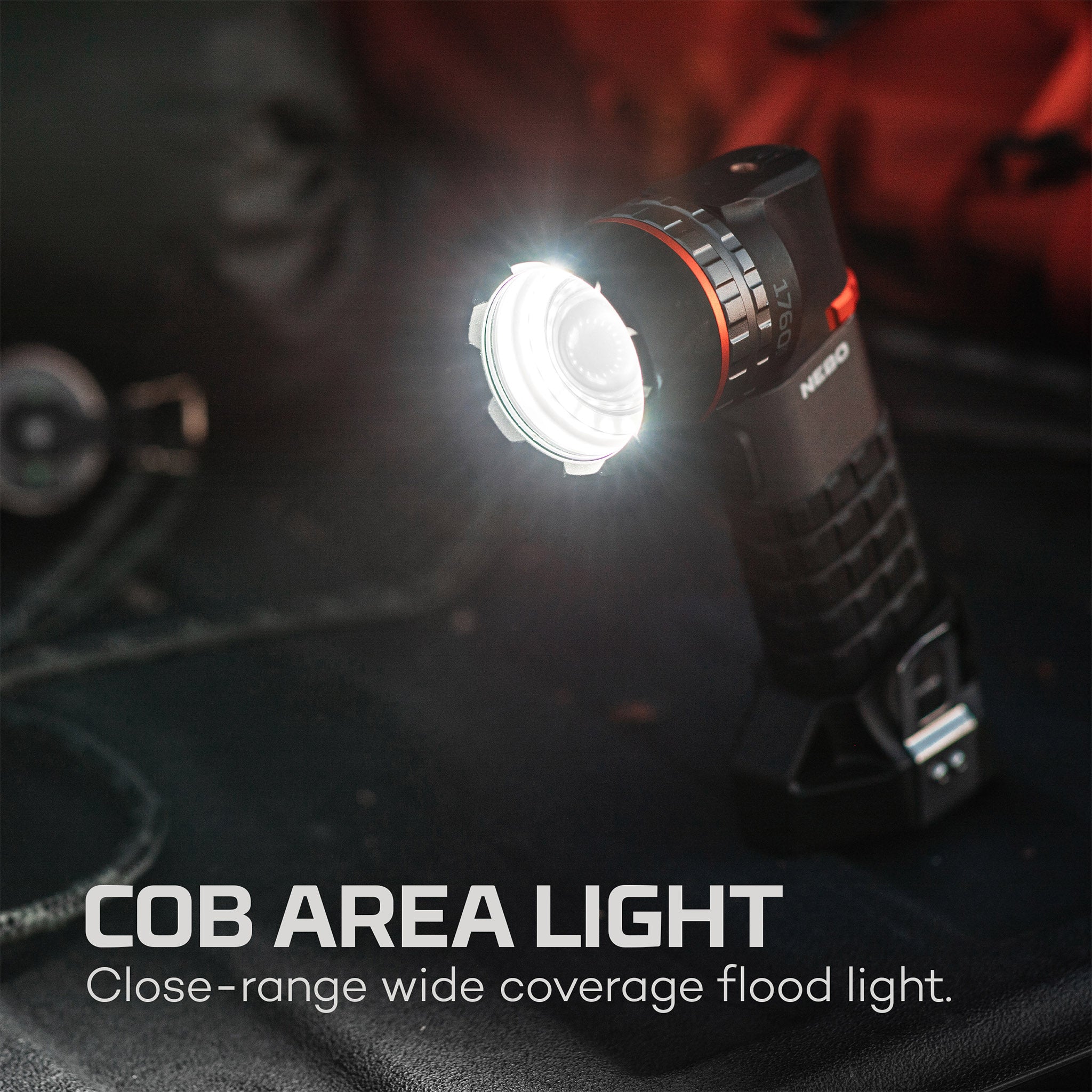 LUXTREME SL100 500 Lumen Rechargeable Flashlight / Spotlight